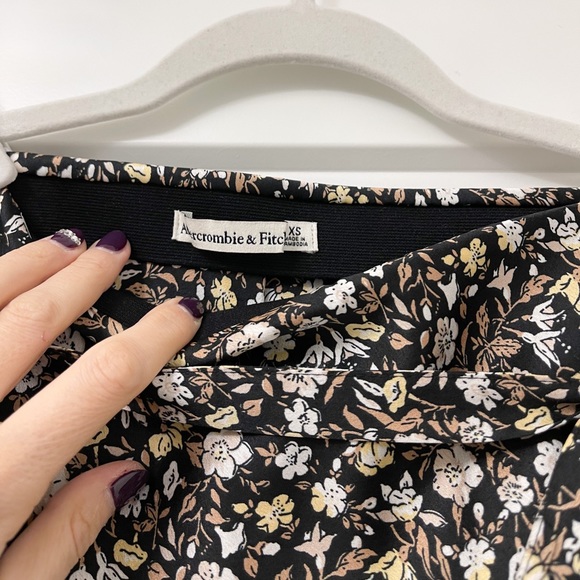 Floral Print Satin Skirt - Picture 4 of 7